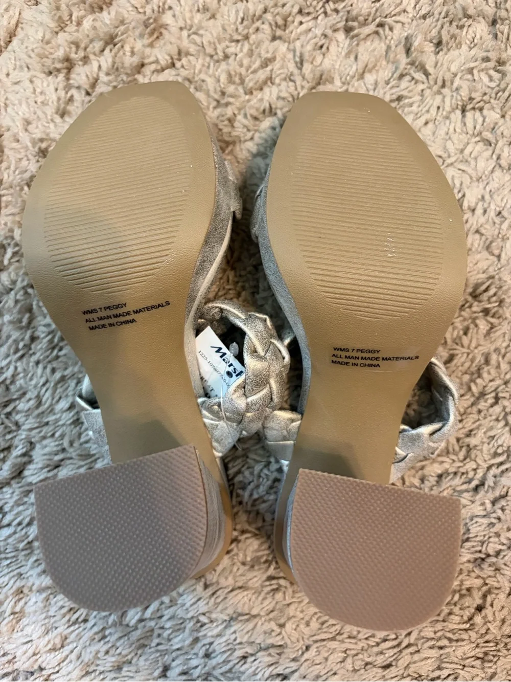 Dolce Vita brand new